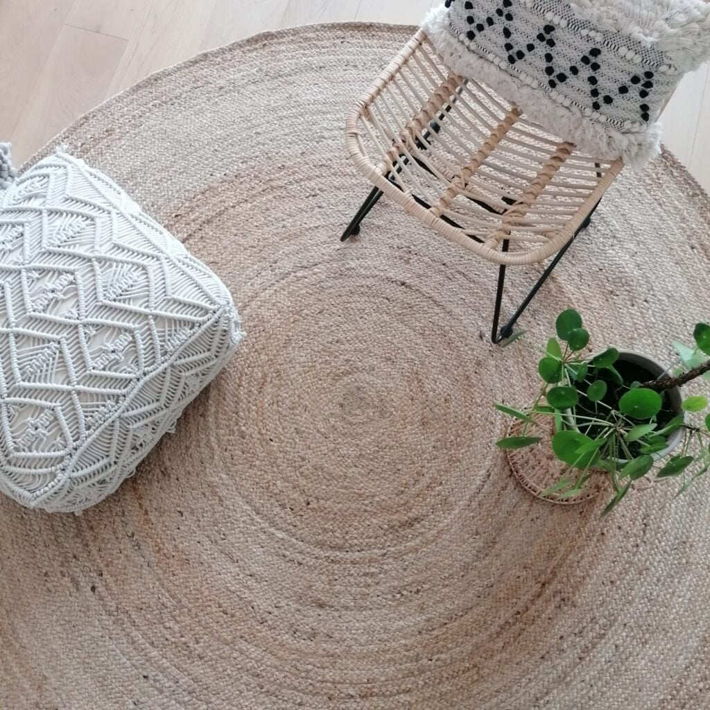 silmu pyöreä juuttimatto