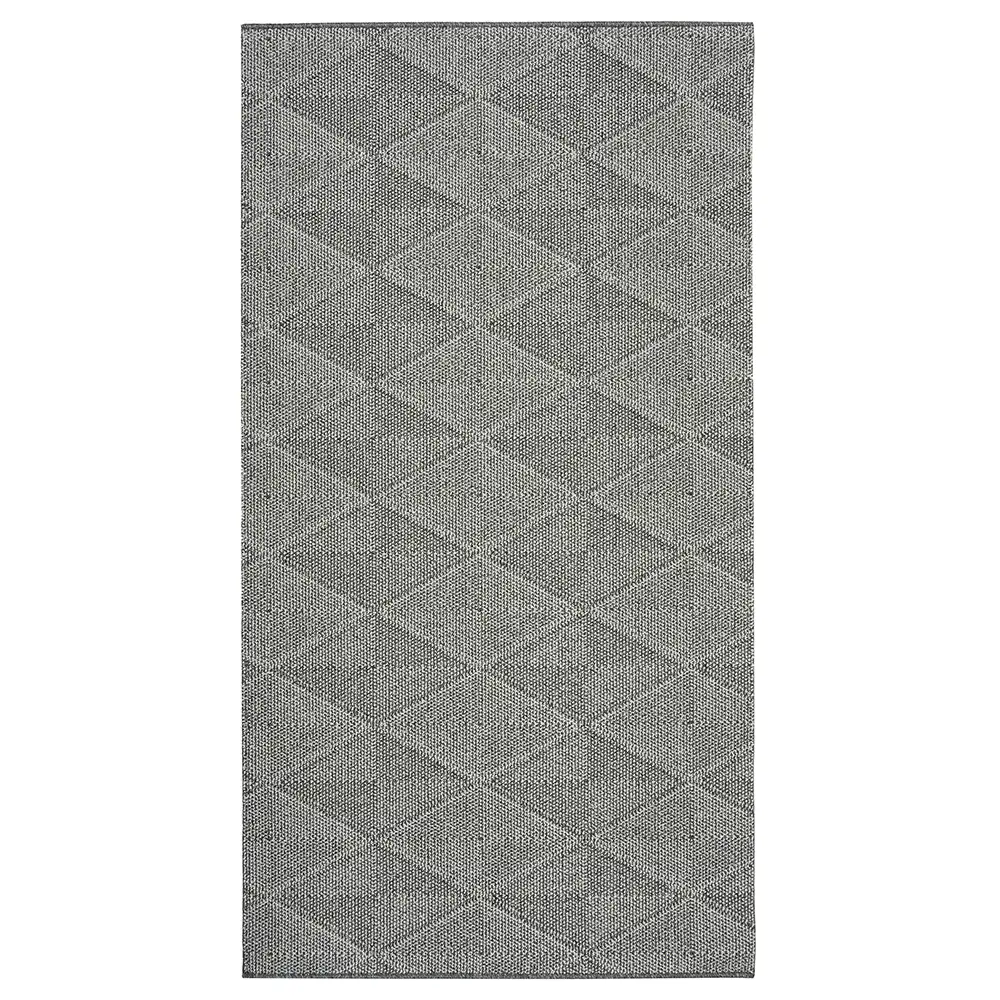 Polar kumipohjainen matto tummanharmaa Polar pysyy hyvin paikallaan Polar mittatilausmatto tummanharmaa