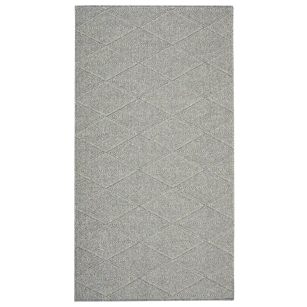 Polar kumiohjainen matto vaaleanharmaa Matto eteiseen ja keittiöön - pysyy paikallaan Polar mittatilausmatto vaaleanharmaa pysyy paikallaan